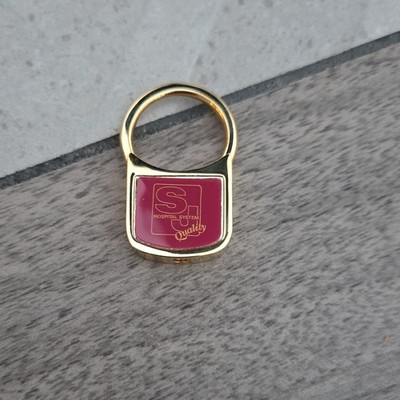 Vintage Barlow TRW Keyholder Gold-Tone Twist-Lock Design New In Box