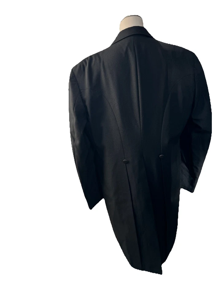 Abrigo trasero de esmoquin negro Christian Dior para hombre solapas de muesca satinada hecho en EE. UU. Foto 3 de 4