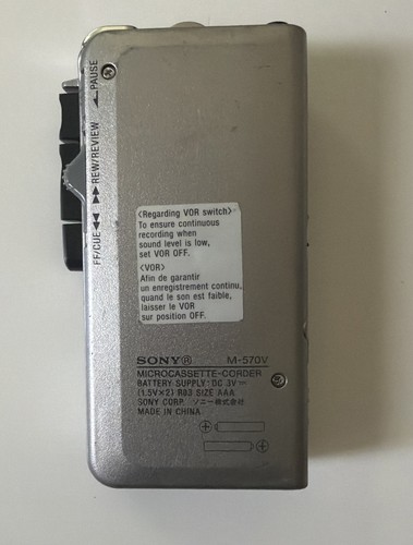 Sony M-570V Handheld Cassette Voice Recorder Not Working Parts Only - 第 2/6 張圖片