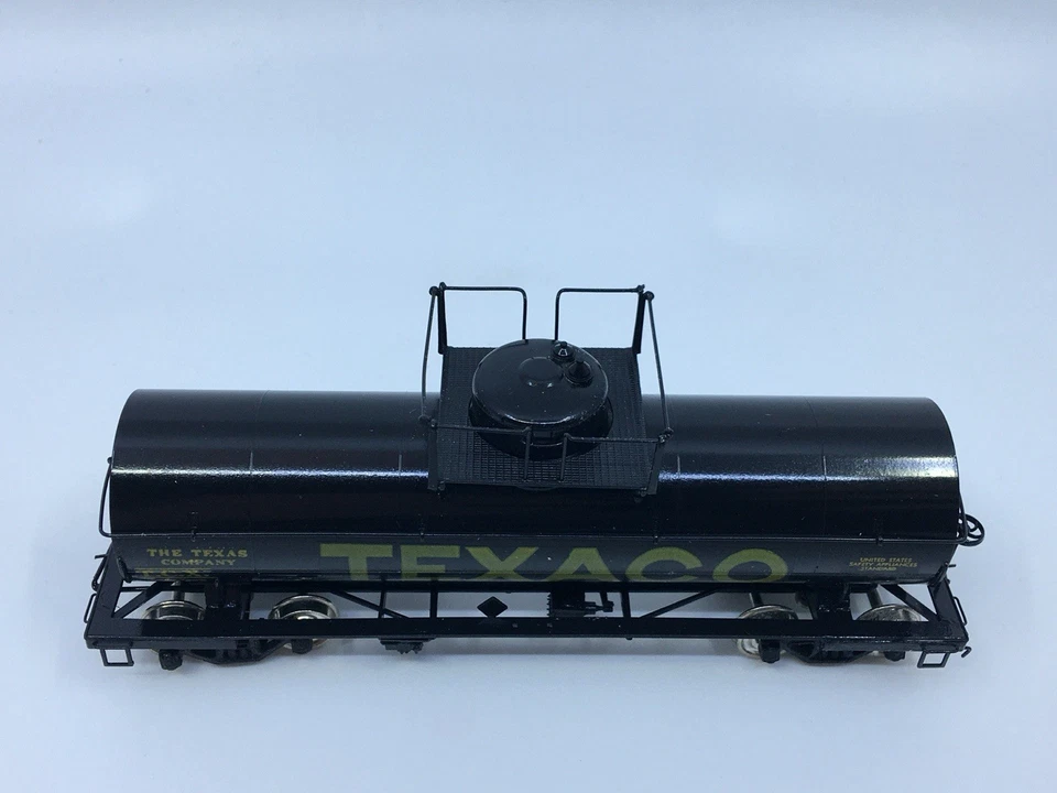 HO Precision Scale Company PSC 15670 Brass Texaco Black 10,000 Gallon Tank Car - Image 2 of 4