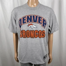 Vintage Y2K Denver Broncos Men's XL Gray NFL Pro Club Texture Logo T-Shirt