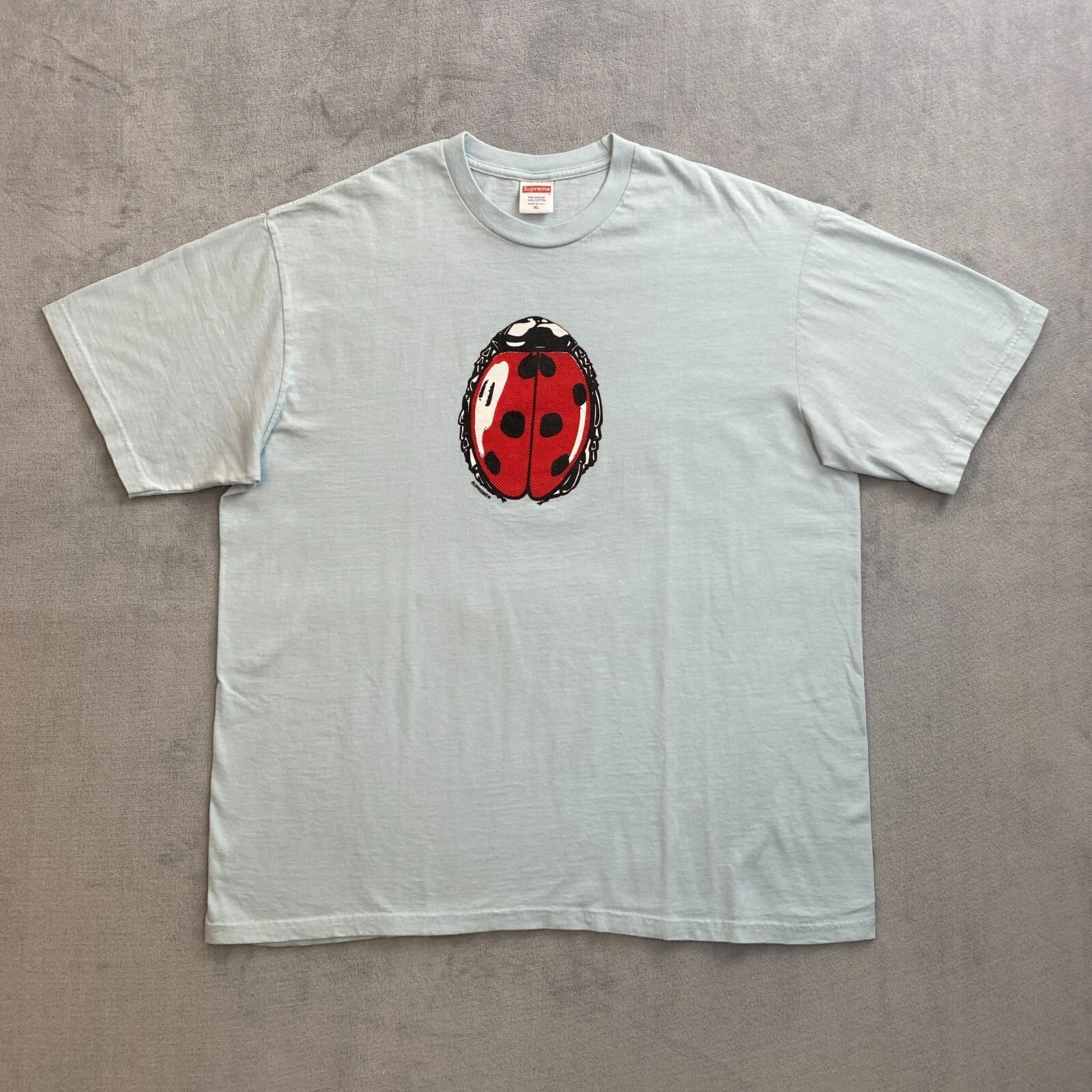 Supreme SS18 LADYBUG TEE homme XL bleu pâle manches courtes graphique t shirt fabriqué aux États Unis