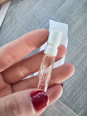 Creed Wind Flowers Eau De Parfum Fragrance Sample 1.5 ml  .05 oz  Boxed
