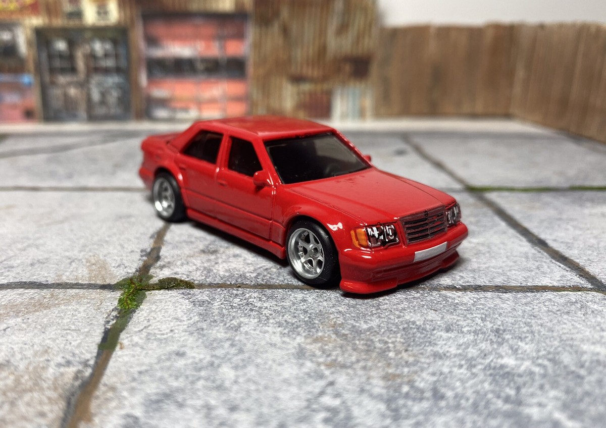 Hot Wheels Mercedes-Benz 500 E Super Custom with Real Riders | eBay