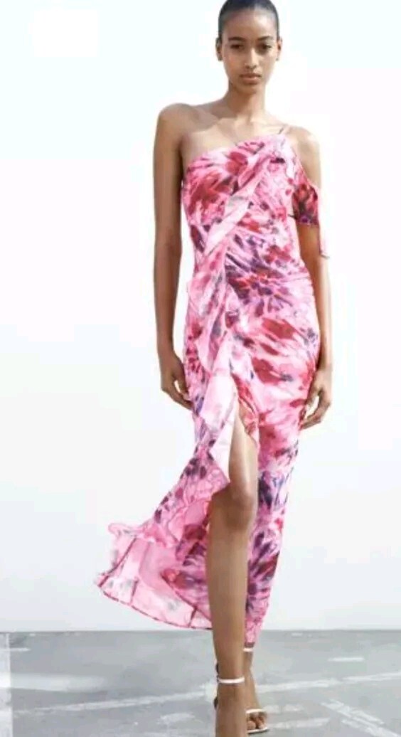 ZARA NEW WOMAN MIDI ASYMMETRIC RUFFLED PRINTED DRESS S 7625 ZARA NEW WOMAN MIDI ASYMMETRIC RUFFLED PRINTED DRESS S 7625