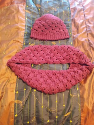 Homemade/Handmade Crochet Maroon Alpaca Hat and Cowl Scarf  display picture 2