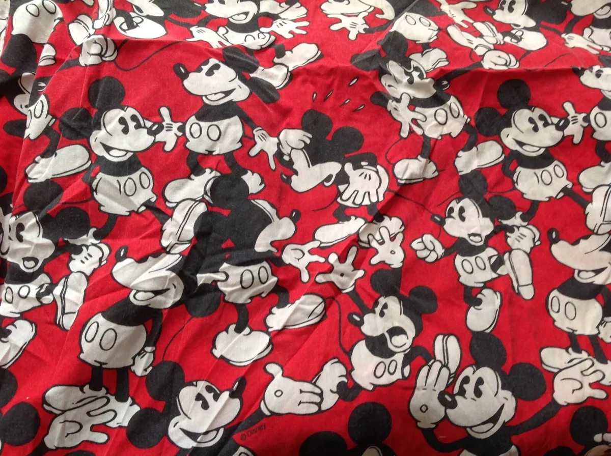 Vintage 90s Disney Classic Mickey Mouse Red Black Fitted Twin