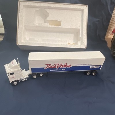 Vintage 1992 ERTL True Value Hardware Stores Cab Over Trailer 1:64 Diecast USA