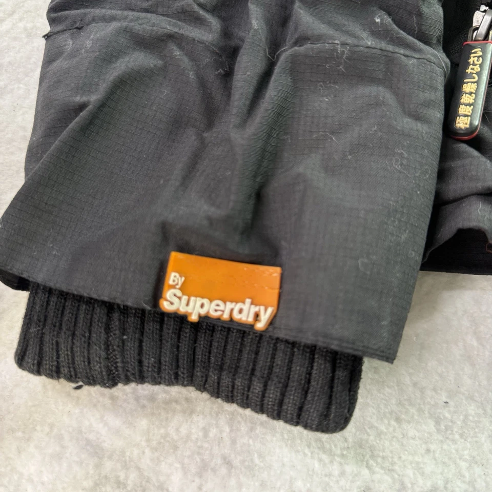 CHAQUETA ABRIGO NEGRA GRANDE SUPERDRY WINDCHEATER PROFESIONAL MULTI CREMALLERA INFORMAL PARA HOMBRE Foto 2 de 4