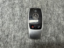 Smart Key Remote Fob Assembly Mercedes W213 E...
