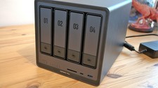 UGREEN NAS DX4800 Plus, diskless, Intel Pentium, 8 GB of RAM