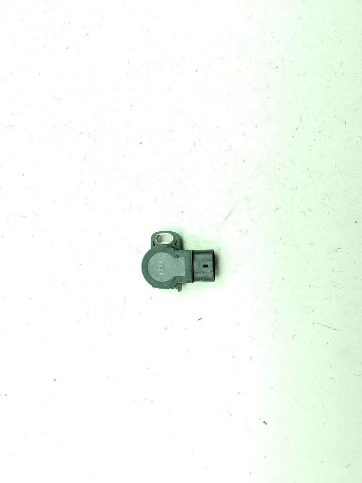 Sensor de posición del acelerador TPS Yamaha Road Star Warrior XV1700 02-09 Foto 2 de 4