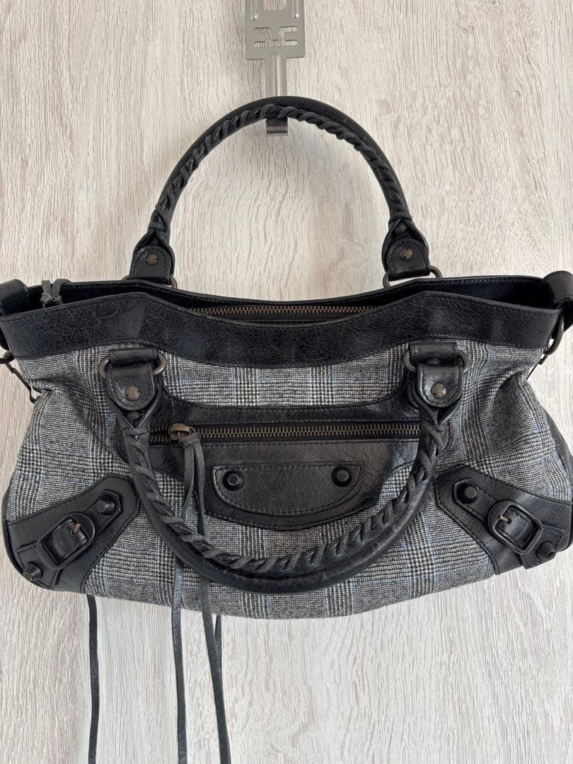 Rare BALENCIAGA The First Shoulder Bag in Black Houndstooth thumbnail 2