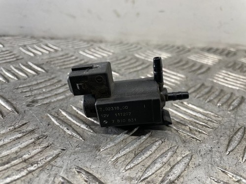 BMW 3 E90 E91 2011 Diesel 105kW Turbolader Druckwandler Magnetventil 7810831