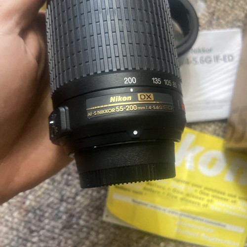 Nikon DX AF-S Zoom-NIKKOR 55-200mm f/4-5.6G ED VR With Lens Caps Hood Mint - Picture 2 of 10