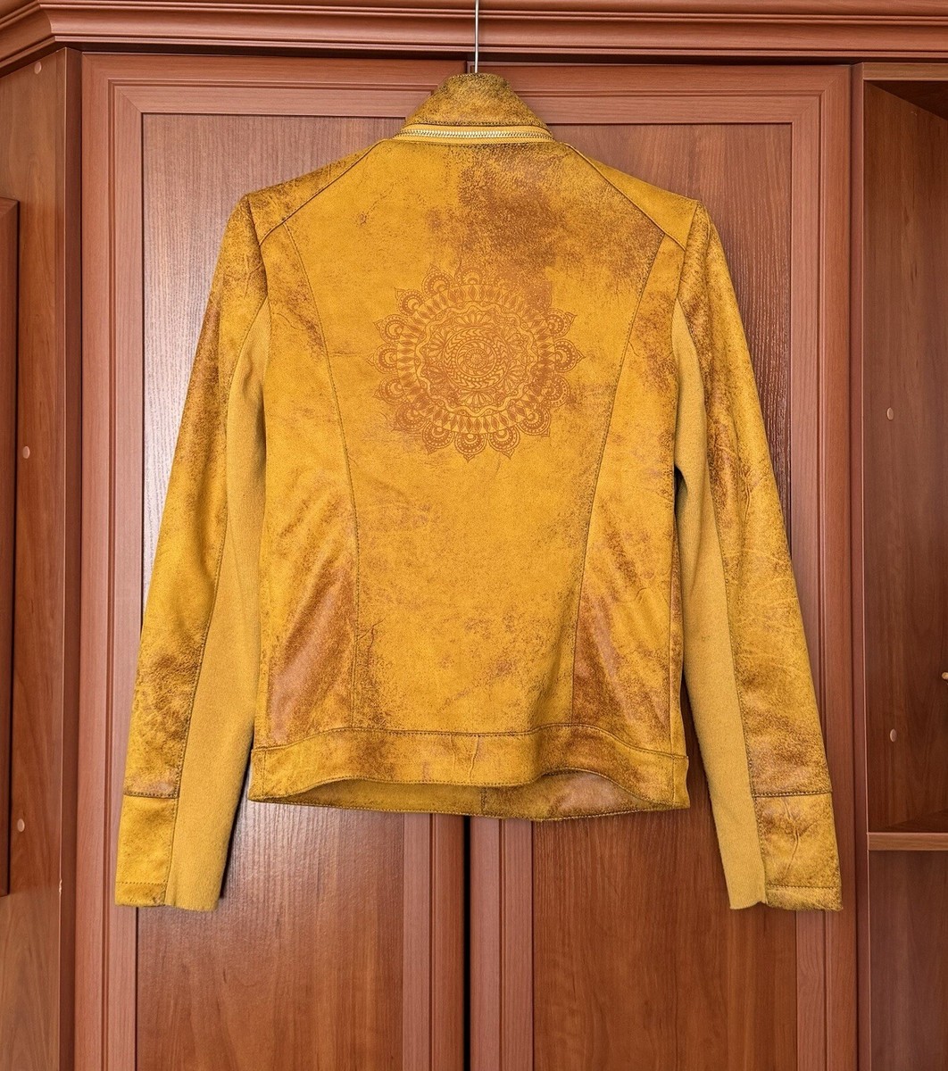 Desigual 36 Yellow Style Leather Biker Jacket 18WWEWBT Desigual 36 Yellow Style Leather Biker Jacket 18WWEWBT