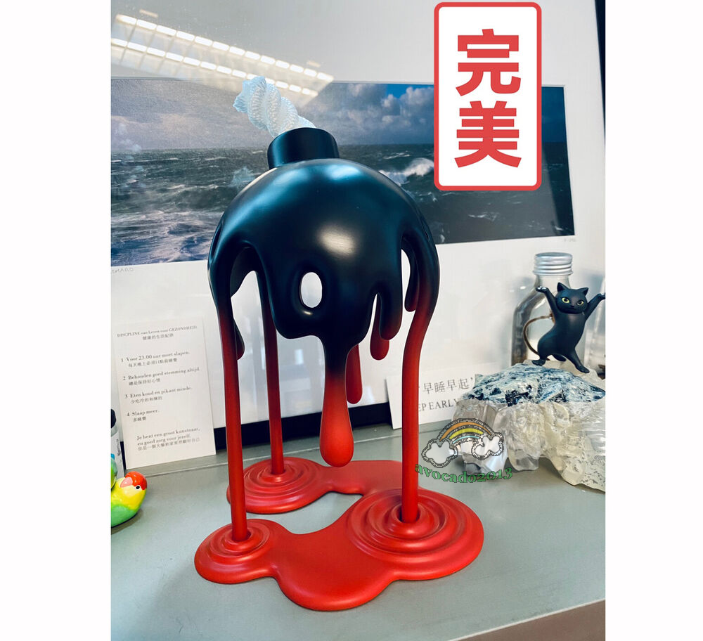 Mighty Jaxx Jason Freeny Melting Bomb Polystone H20Cm (8Inch
