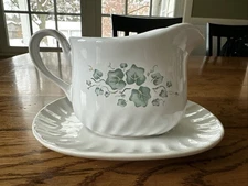 Corning Corelle Coordinates CALLAWAY IVY Swirl Gravy Boat & Underplate 2 Pc Set