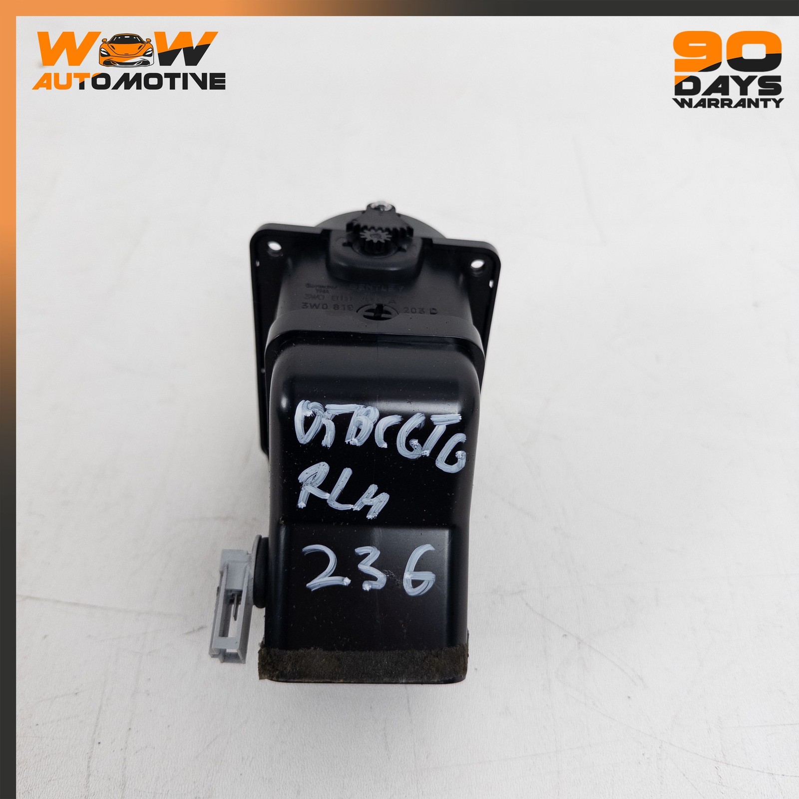 04-13 BENTLEY CONTINENTAL GT FLYING SPUR REAR LEFT CENTRE CONSOLE AC AIR VENT OE