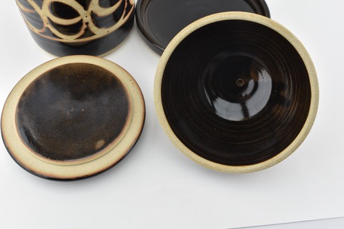VTG Peter Turner Coggeshall Studio Pottery Cheese Dome, Jar & Jug Matched Set - Picture 17 of 23
