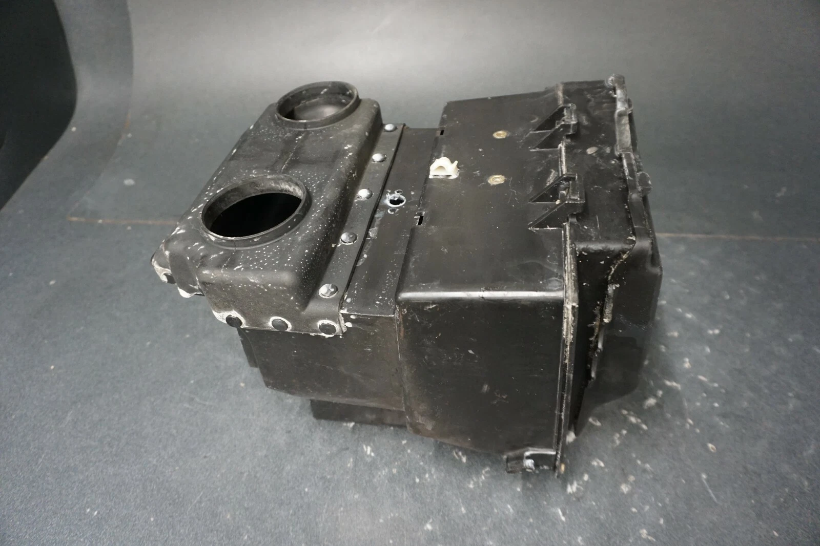 2004-2005 Arctic Cat OEM Airbox Air Silencer Ass'y King Cat Mountain ZR