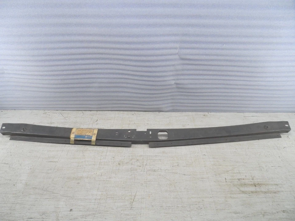 Новая из старых запасов поперечная штанга радиатора 1967-1968 Plymouth Fury Sport Fury Support Assy 2786351 - Изображение 3 из 4