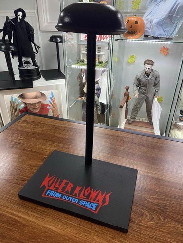 Trick or Treats Killer Klowns From Outer Space Display Mask Stand MADE TO ORDER - Picture 4 of 4