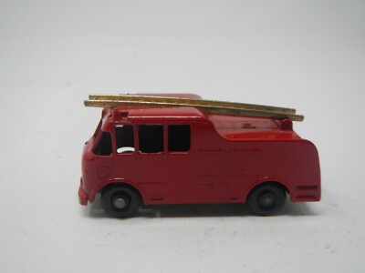 MATCHBOX No.9 MARQUIR SERIESⅢ FIRE TRUCK s-l400.jpg
