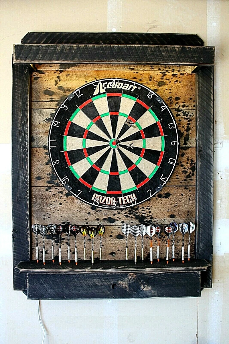 Industrial Dartboard Throwing Darts, dartboard holder