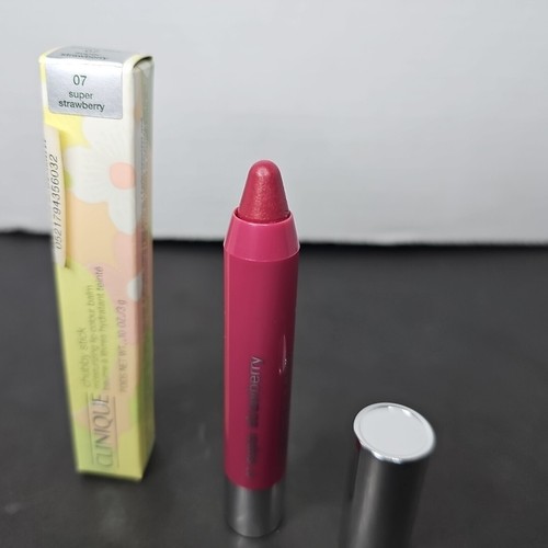 Clinique Chubby Stick Moisturizing Lip Color Balm Super Strawberry Full Size NIB - Picture 2 of 4