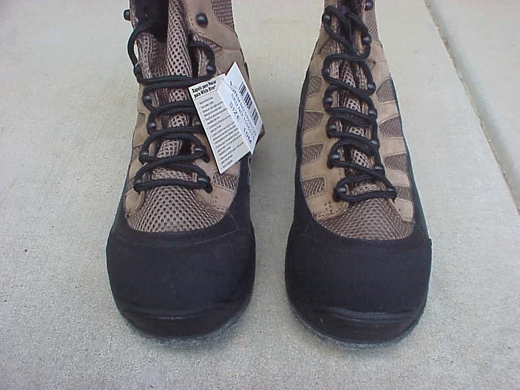 New in Box White River Fly Shop Fishing Wading Shoes Mens Size 10 M Felt Sole