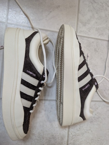 adidas Bad Bunny Campus "The Last Campus" Suede Low Top Sneaker ID2534 Hombre 3