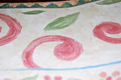 Wallpaper Border Red Floral Swirl Green Leaves Whimsical Patterned   W1135