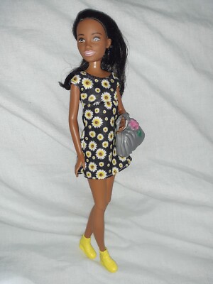 Petit Barbie Babysitter Skipper Größe Teenager Afroamerikaner Ethno Puppe