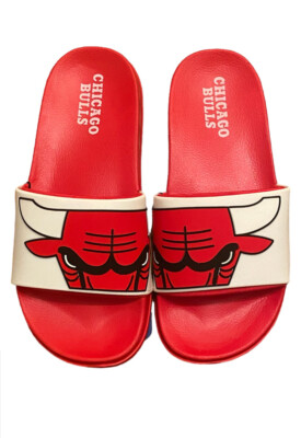 NBA Chicago Bulls Slides Sandals Basketball Big Kids size 4 NWT