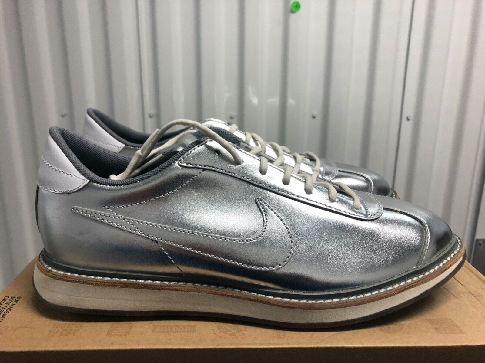 Nike QS SUPER BOWL Silver 8.5 586367 001 bowling dress cortez |