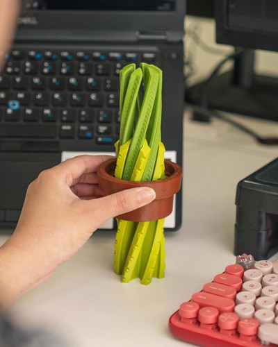 Kaktus Fidget Spielzeug Stressabbau Spaß Schreibtisch Zubehör einzigartig Fidget Spinner perfekt - Bild 3 von 9