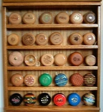   oak yoyo   display case  plexi front yo-yo