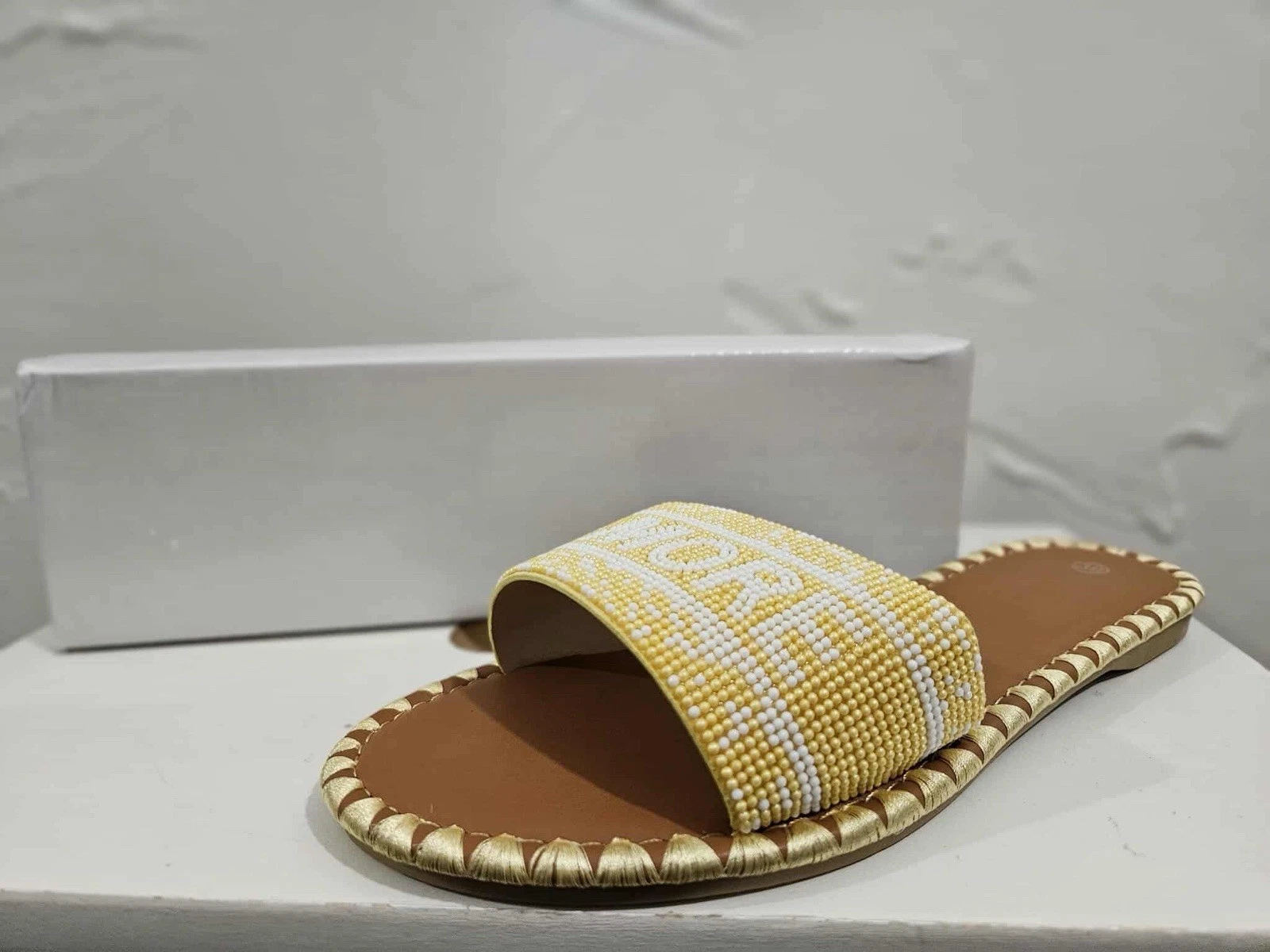 BNIB Yellow Beaded Amore Flat Sliders Slip On sandal Size 4 To 8