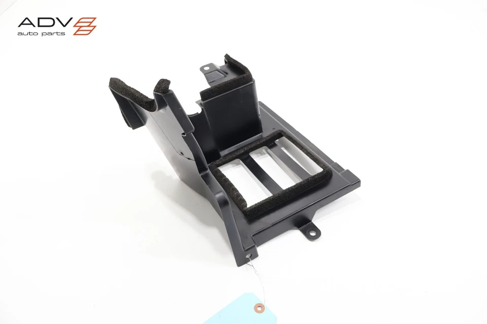 Nissan NV200 2013-2021 soporte radiador lado derecho inferior deflector de aire guía OEM Foto 2 de 4