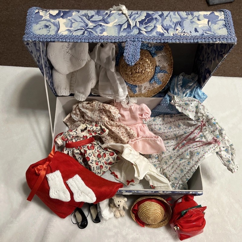 Vintage Doll Trunk Case with Clothing Accessories Lot Dresses Shoes Hats Knit