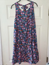 Fit and Flare Floral Dress Loft Size M Medium