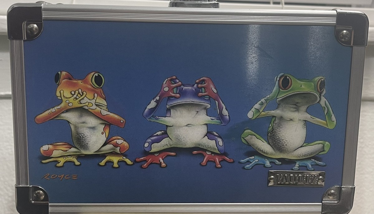FROGS 2013年版 Vaultz Speak No Evil Frogs 2013 /Pencil Lock Box / 3D Design