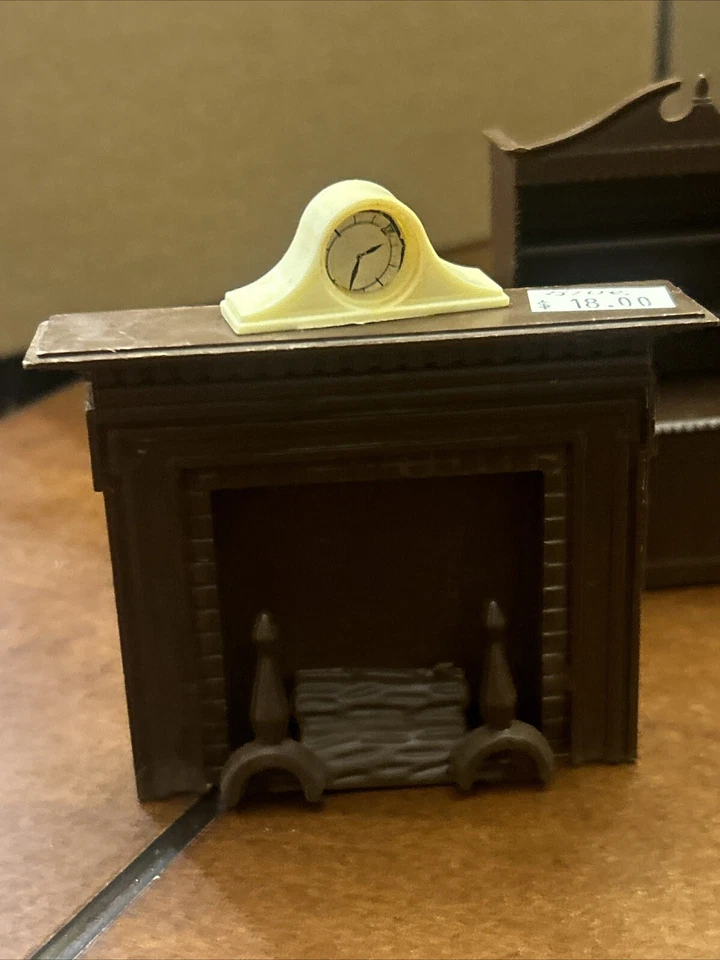 Renwal Brand Dollhouse Furniture Plastic  Vintage Lot Of 13 Pieces - Image 2 of 4