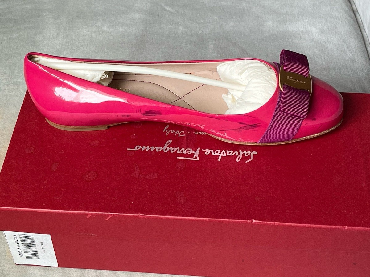 Salvatore Ferragamo ヴァリナ　ピンク Stunning Salvatore Ferragamo Hot Pink Varina Bow Flats Shoes