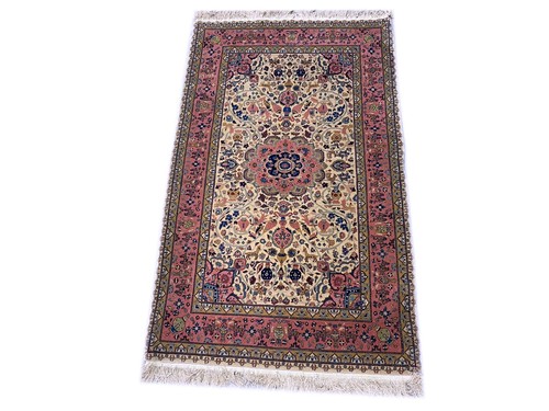 3x5' Wool and Silk Fine Weave Handmade Tabriiz Rug # F-6580 - Picture 2 of 11