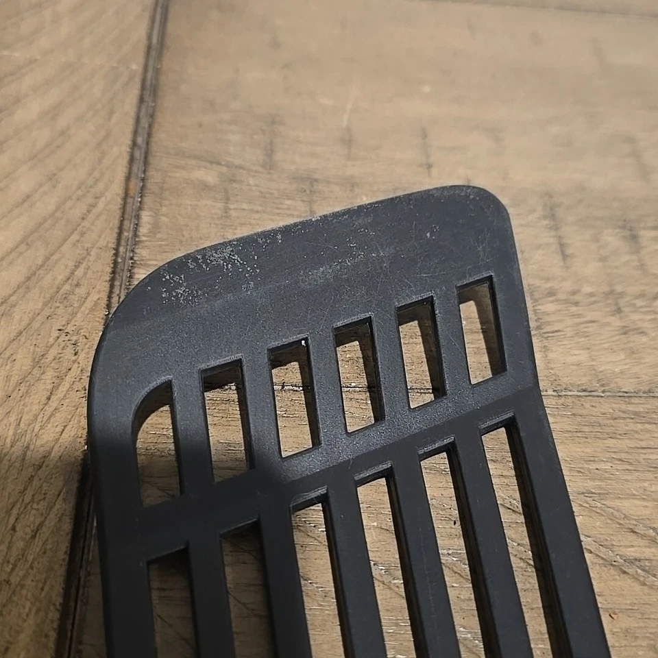 Kuhn Rikon Nylon Slotted Spatula Angled Fish Metal Handle Switzerland - Image 3 of 4