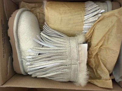 T classic short II Fringe Gold Ugg Boots