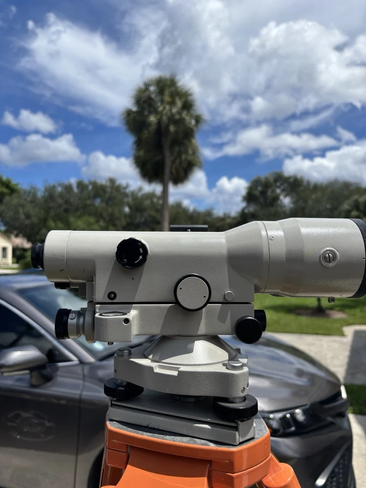 Sokkia. Nivel de precisión PL 1S. Aumento 40X Foto 3 de 4