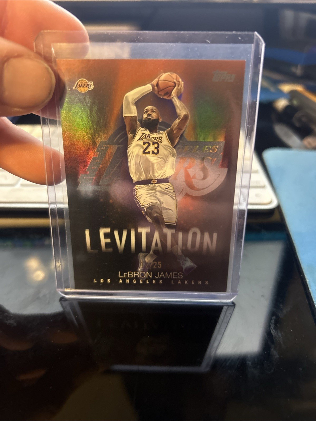 2025/26 Topps Basketball LeBron James LEVITATION LAKERS 12/25 ORANGE L-1